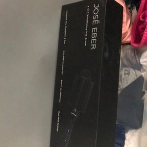 Jose Eber 4 in one Volumizing  Hot Brush